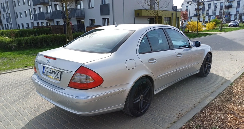 Mercedes-Benz Klasa E cena 23500 przebieg: 334605, rok produkcji 2006 z Szczecin małe 92